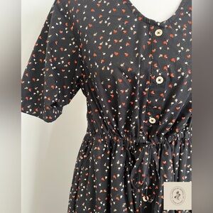 Tradlands Nell Midi Dress women’s small, in black floral print